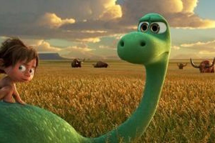 Berbeda dengan film Disney Pixar sebelumnya, The Good Dinosaur hadir di Indonesia dengan dua versi yaitu versi original dan versi dubbing dalam bahasa Indonesia yang dibintangi oleh talenta lokal sebagai pengisi suara karakter utama dalam film ini.