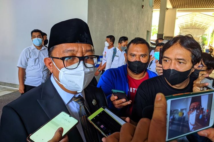 Kepala Dinas Lingkungan Hidup DKI Jakarta Asep Kuswanto saat ditemui di Balai Kota DKI Jakarta, Rabu (13/10/2021)