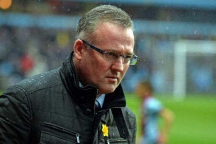 Paul Lambert saat masih menukangi Aston Villa. Ia kini menjadi manaer Ipswich Town, klub pemain timnas U19 Indonesia Elkan Baggott.