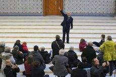 Ratusan Masjid Perancis Buka Pintu untuk Warga Umum