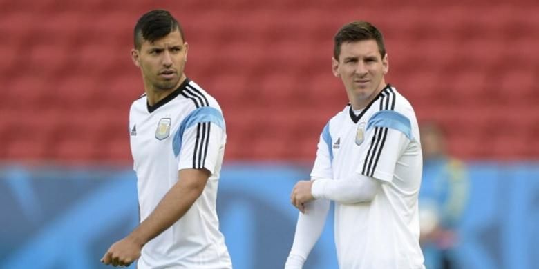 Dua penyerang Argentina, Sergio Aguero (kiri) dan Lionel Messi (kanan).