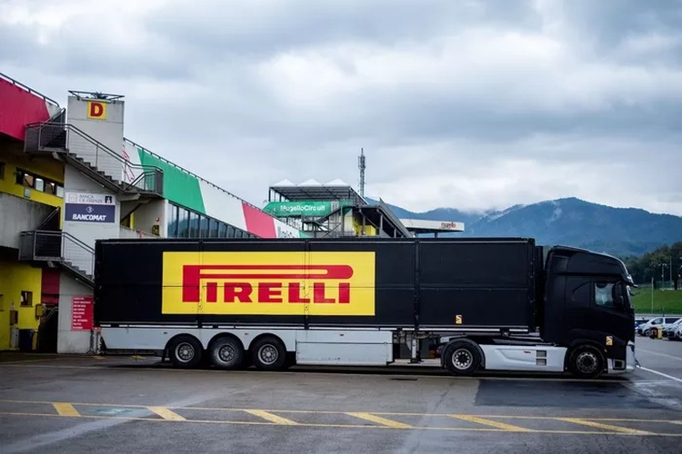 Pirelli menjadi pemasok ban tunggal untuk MotoGP mulai 2027
