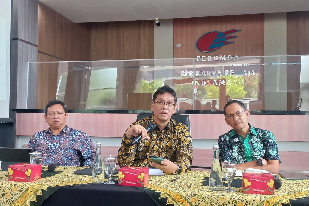 Konferensi pers Progres Penanganan Klaim BPR KRI di Indramayu, Rabu (25/10/2023).