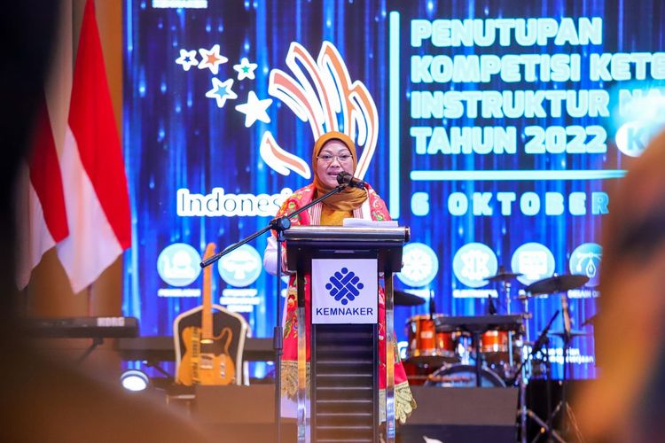 Menteri Ketenagakerjaan (Menaker) Ida Fauziyah saat menutup KKIN ke-VIII di Padang, Sumatera Barat (Sumbar), Kamis (6/10/2022).
