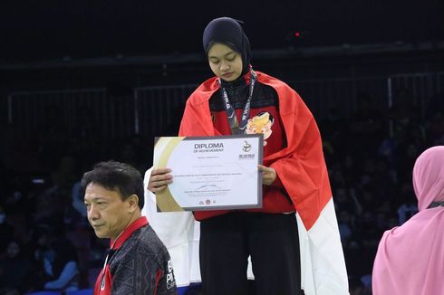 Dua Siswa UNNES Harumkan Nama Indonesia Raih Medali Emas Pencak Silat Dunia di Malaysia