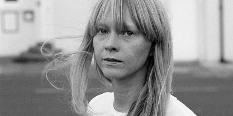 Lirik Dan Chord Lagu Shiver Lucy Rose