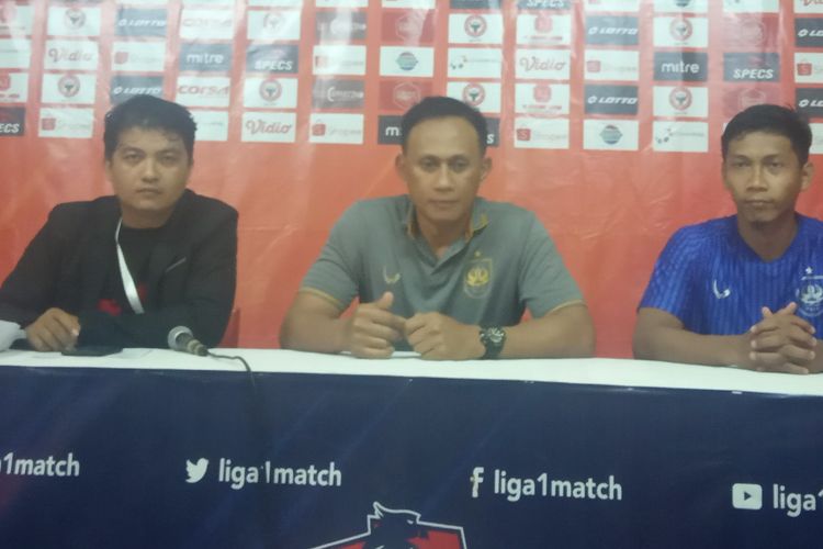 Tim PSIS Semarang jumpa pers usai pertandingan lawan Semen Padang