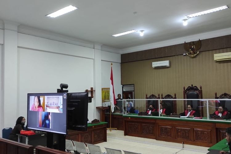 Sidang kasus pembunuhan ibu dan anak Astrid Manafe dan Lael Maccabee, berlangsung di Pengadilan Negeri Kupang, Nusa Tenggara Timur (NTT), berlangsung secara virtual, Rabu (22/2/2023)