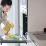 Tips Membersihkan Pintu Kaca Oven agar Tak Berminyak dan Berlemak