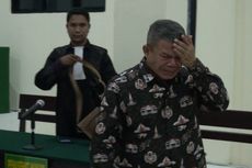 Supervisor Kantor Pajak Ambon Menangis Divonis 7 Tahun Penjara 