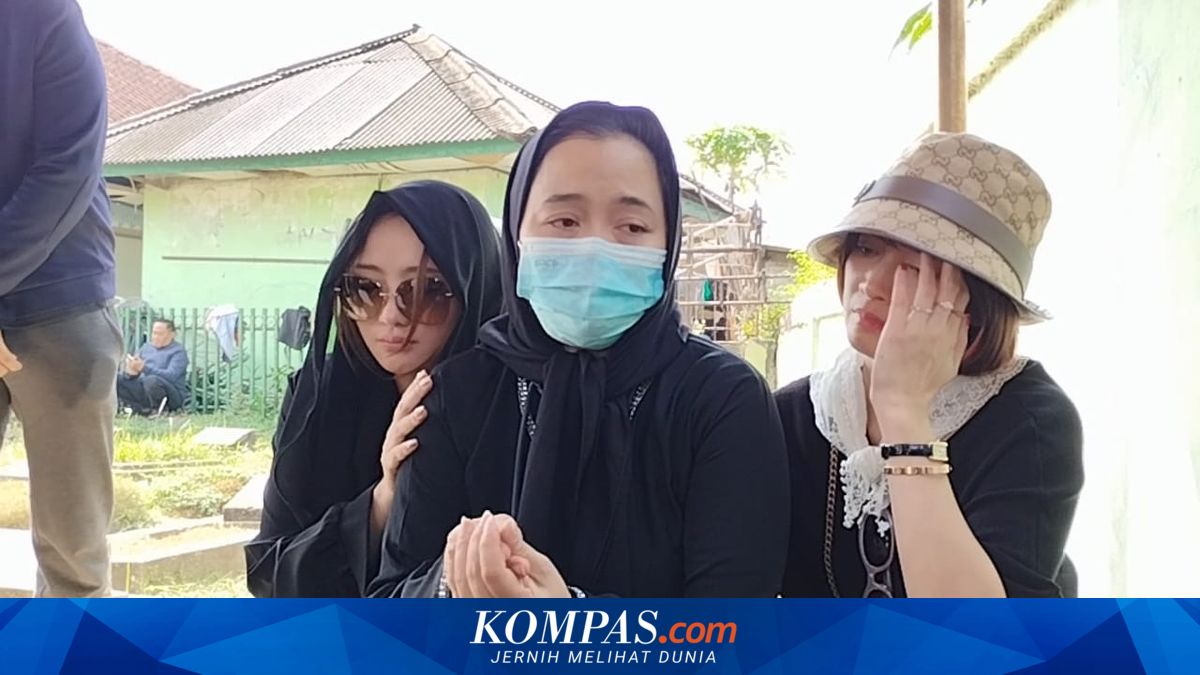 Cerita Vega Darwanti Temani Ibunya Sebelum Meninggal Dunia