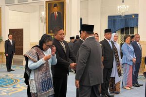 Momen Nanik Menangis Usai Resmi Dilantik Prabowo Jadi Kepala BGN