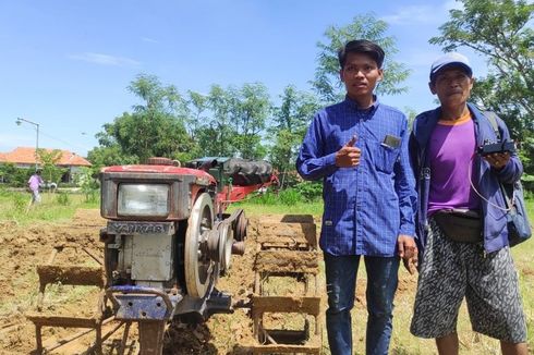 Mahasiswa Poltera Inovasi Traktor Pakai Remot