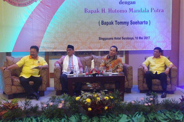 Tommy Soeharto, dua dari kanan saat acara silaturahim dengan ulama di Surabaya