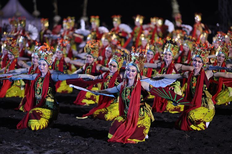 Gandrung Sewu Banyuwangi Bikin Penari Luar Daerah Ketagihan, Tahun Ingin Ikut