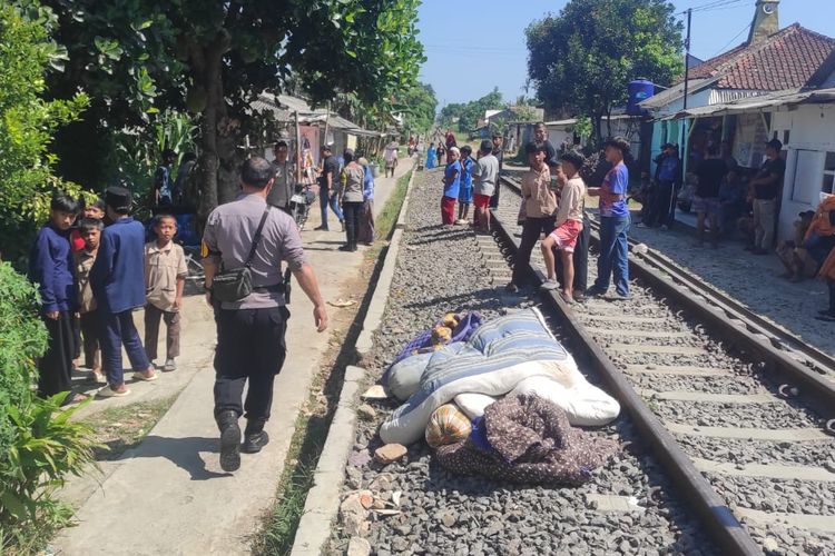 Dua Wanita di Sukabumi Tertemper Kereta Api, Kondisinya Kini Kritis