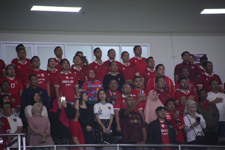 Presiden Joko Widodo hadir langsung menyaksikan timnas U23 Indonesia vs Turkmenistan pada Kualifikasi Piala Asia U23 2024 di Stadion Manahan, Solo, pada Selasa (12/9/2023) malam WIB.