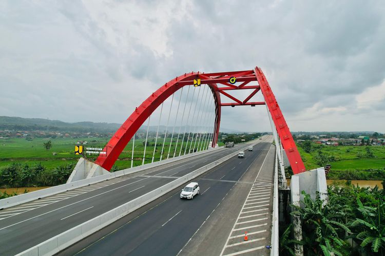 Berapa Batas Maksimal Waktu di Jalan Tol? Ini Penjelasannya