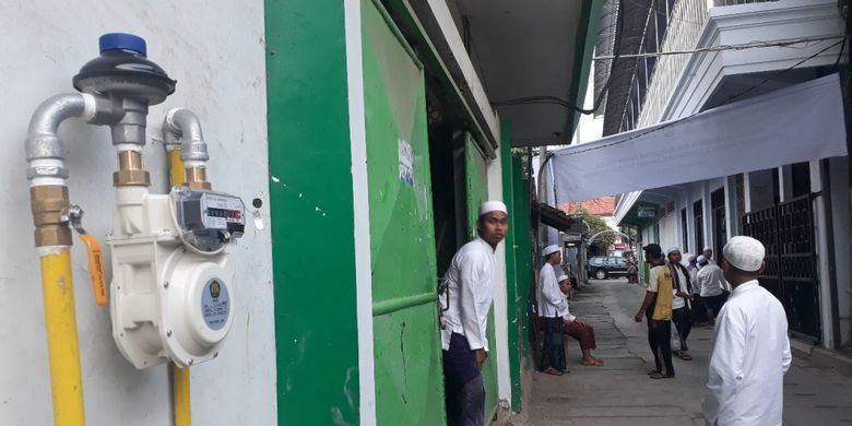 Meteran Jargas di komplek pesantren Assalafiyah Kota Pasuruan Jawa Timur