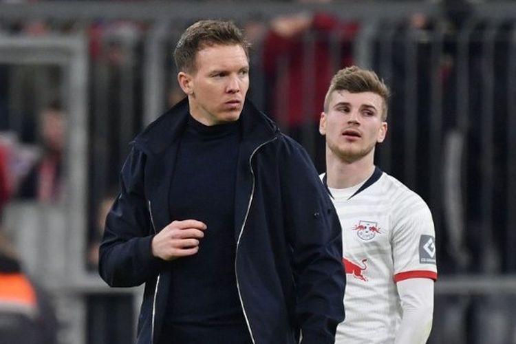 Pelatih RB Leipzig, Julian Nagelsmann, pada laga pekan ke-21 menghadapi Bayern Muenchen di Stadion Allianz Arena, Senin (10/2/2020).