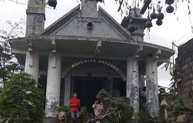 Mengintip Rumah "Bohemian Rapsody" di Blitar yang Kerap Disebut ...