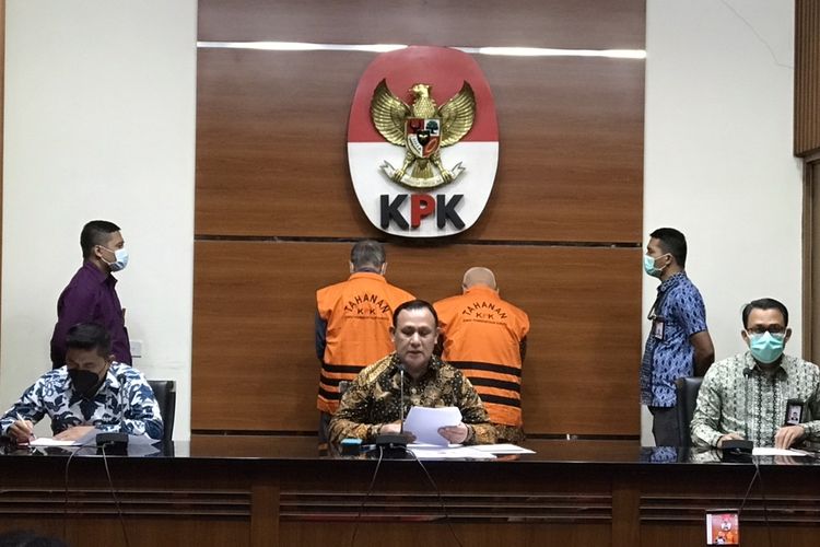 Komisi Pemberantasan Korupsi (KPK) menetapkan Wali Kota Banjar periode 2003-2008 dan 2008-2013 Herman Sutrisno sebagai tersangka suap dan penerimaan gratifikasi.