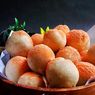 Resep Cimol Anti-meledak, Masukkan Saat Minyak Masih Dingin
