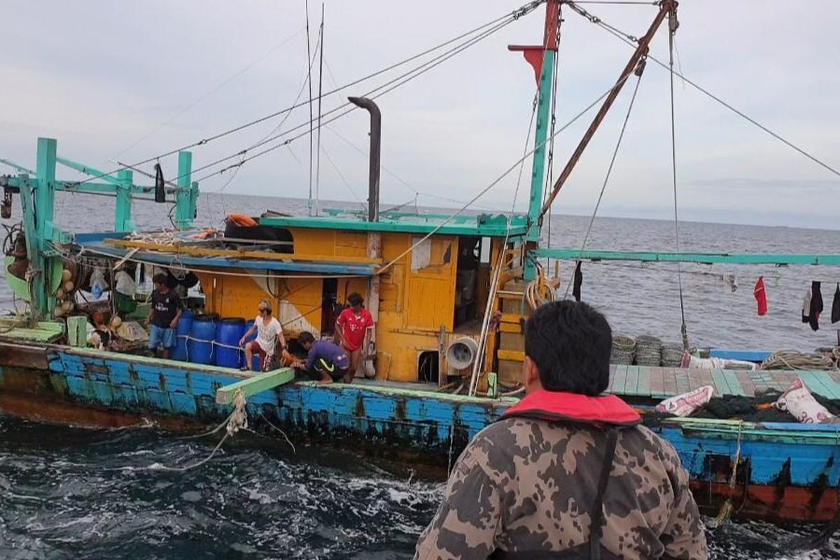 Kapal perikanan asing (KIA) berbendera Malaysia ditangkap di perairan Selat Malaka pada Selasa (18/6/2019).