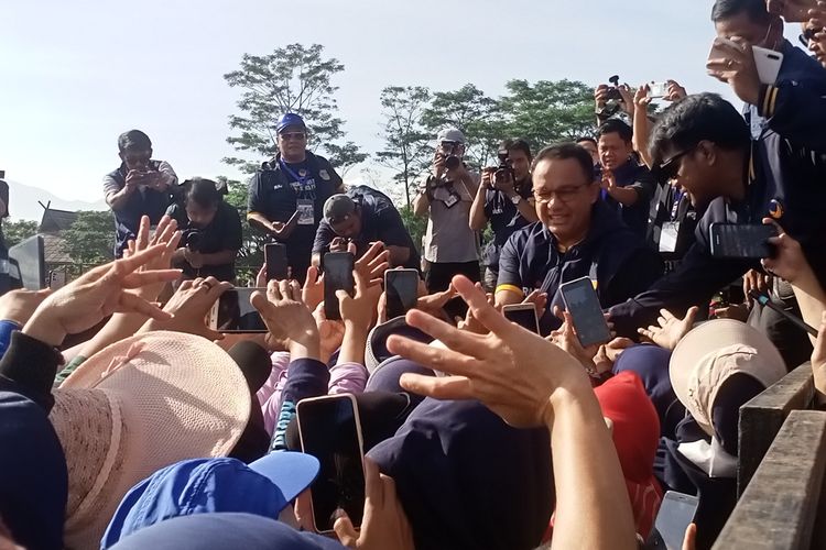 Mantan Gubernur DKI Jakarta Anies Baswedan yang diusung partai Nasdem menjadi calon Presiden tahun 2024 belum menentukan siapa yang akan mendampinginya mengarungi kontestasi Politik 2024 nanti.