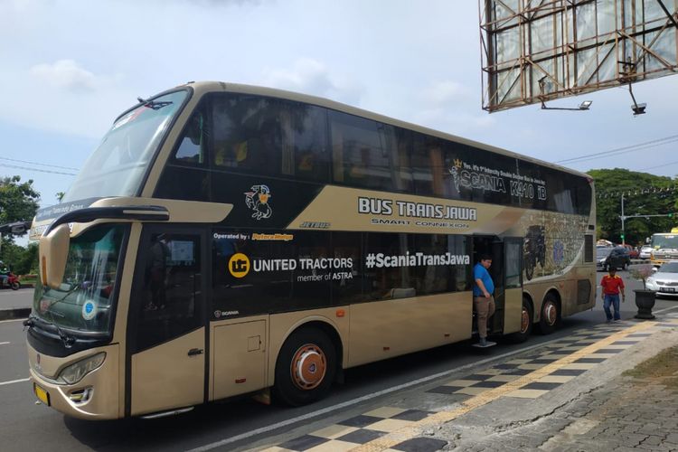 Bus trans Jawa berjenis double decker yang dioperasikan oleh PO Putera Mulya Sejahtera resmi mengaspal per Kamis (14/2/2019)
