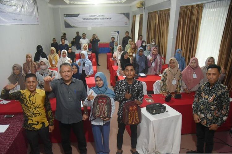 Pelaku UMKM pemula mengikuti pelatihan menjahit yang digelar Dinas Koperasi dan Usaha Kecil Menengah (UKM) Aceh.
