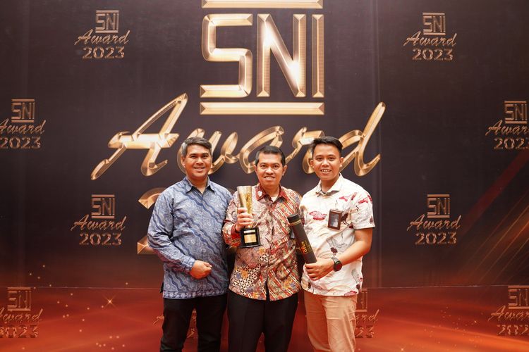 WTON menerima Silver untuk kategori Produk Sektor Kimia, Farmasi,  Kesehatan, Tekstil, Energi dan Sumber Daya Mineral SNI Award 2023 yang digelar Badan Standardisasi Nasional (BSN) di Jakarta, Kamis (16/11/2023). 
