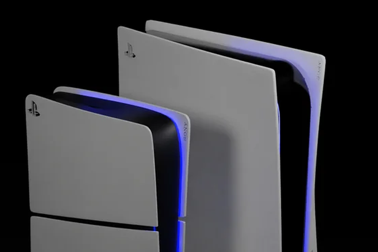 Render tiga dimensi yang membandingkan ukuran PS5 Slim Digital Edition (kiri) dan PS5 Disc versi lawas (kanan)
