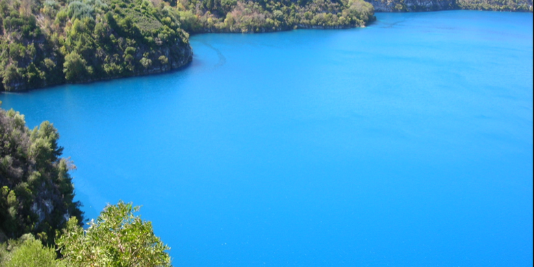 Blue Lake Danau Terjernih Di Dunia Halaman All Kompas Com