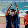 Bebas dari Penjara, Putra Siregar Nonton Pertandingan FC Bekasi City Bareng Atta Halilintar