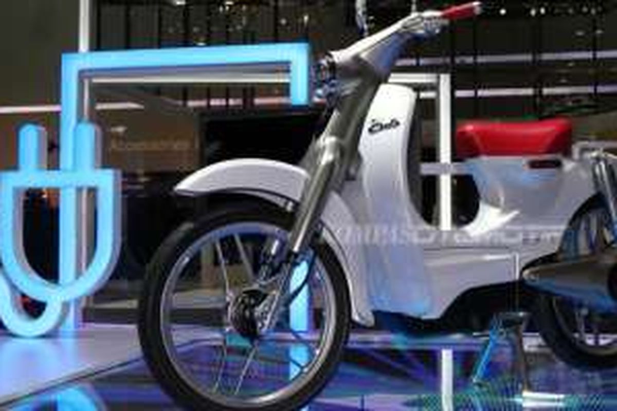 Honda EV-Cub dipamerkan di BIMS 2016.