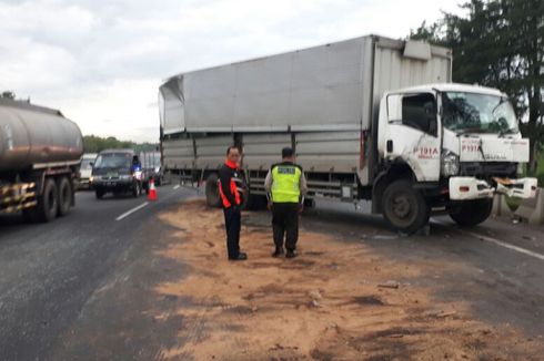 Tabrakan Beruntun 3 Truk di Tol Jagorawi, 1 Sopir Alami Luka Berat