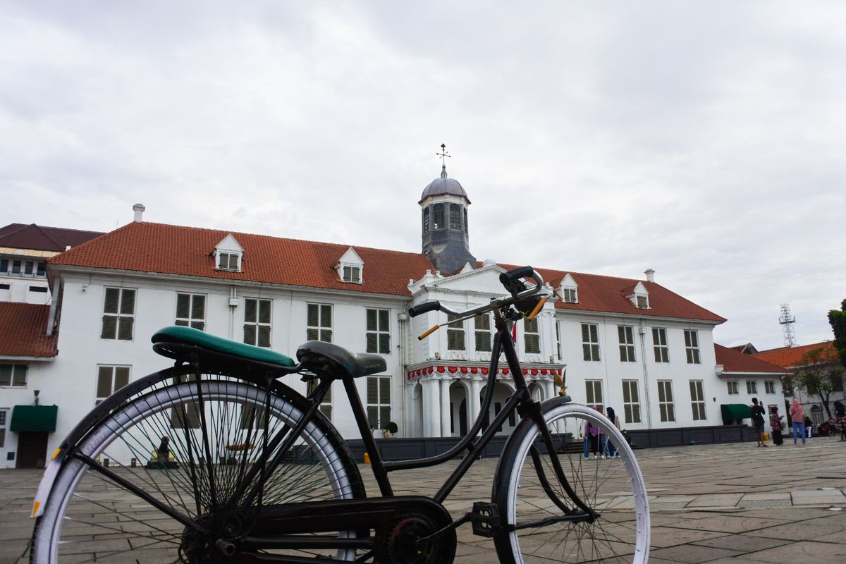 Sepeda ontel Kota Tua