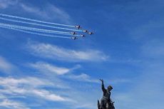 Menarik dan Langka, Pesawat Jupiter Aerobatic Berakrobat di Langit Pekanbaru