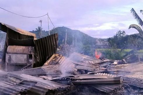 Gara-gara Puntung Rokok Tukang Pijat, Dua Rumah Terbakar