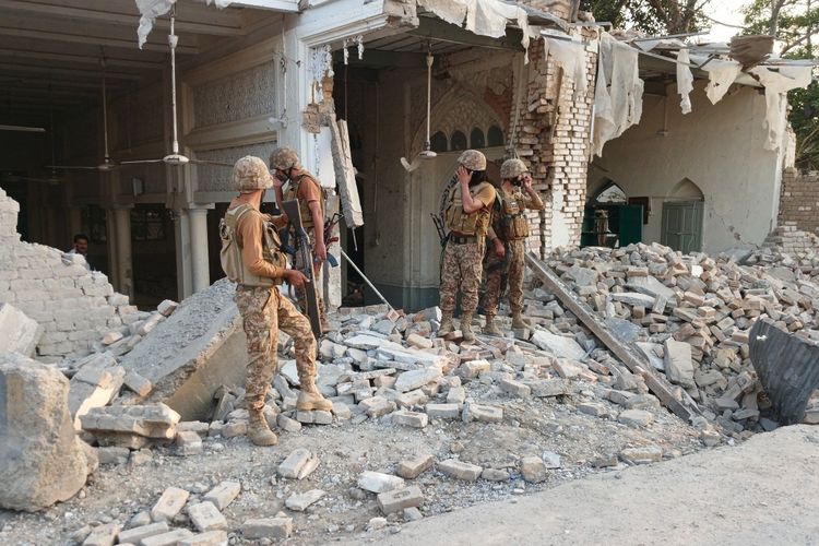 Bom Guncang Masjid Pakistan, 21 Tewas dan 80 Luka-luka