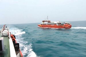 Hari Keenam Pencarian Rombongan Jurnalis, SAR Temukan 3 Life Jacket, 2 Terpal, dan 1 Galon