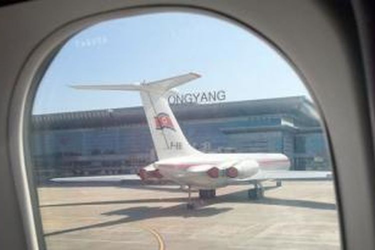 Maskapai penerbangan Air Koryo di Bandara Pyongyang.