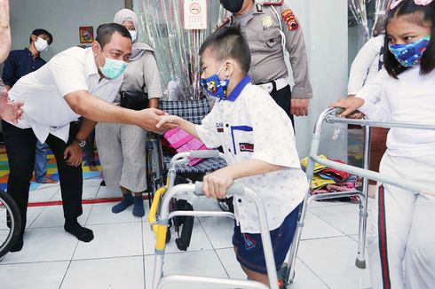 Resmikan Tempat Fisioterapi, Wali Kota Hendi Motivasi Penderita Cerebral Palsy