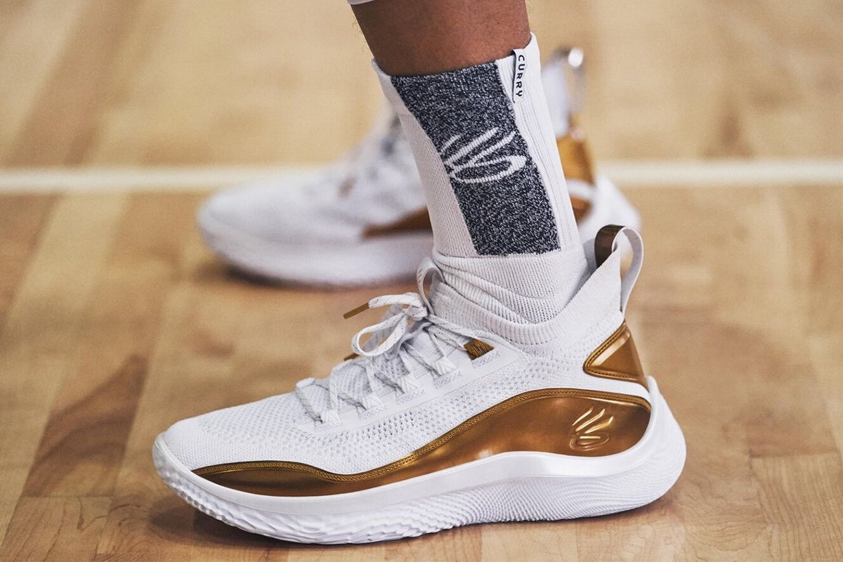 Sneaker Curry 8