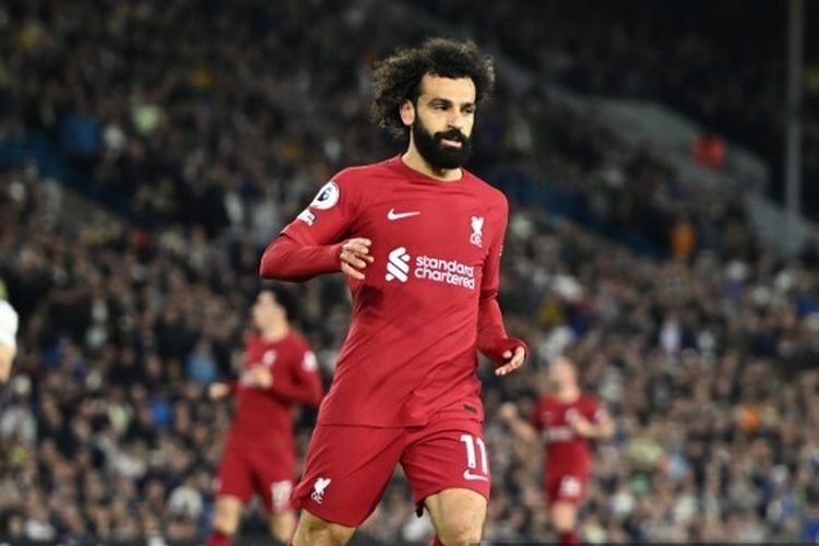 Striker Liverpool, Mohamed Salah, usai mencetak gol ke gawang Leeds pada pekan ke-31 Liga Inggris 2022-2023. Laga Leeds vs Liverpool berlangsung di Stadion Elland Roads pada Selasa (18/4/2023). Selanjutnya, Liverpool akan melawan Nottingham Forest pada pekan ke-32 Liga Inggris 2022-2023. Laga Liverpool vs Nottingham Forest dijadwalkan berlangsung di Stadion Anfield pada Sabtu (22/4/2023) malam WIB.