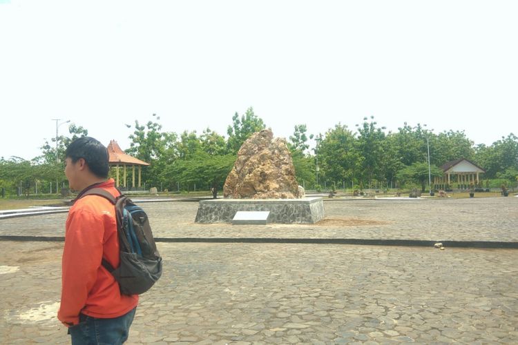 Taman Batu atau Stone Garden yang ada di Ngingrong, Mulo, Wonosari, Gunungkidul, DI Yogyakarta.