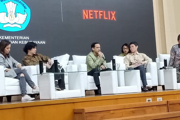 Mendikbud Nadiem Makarim dalam kesempatan konferensi pers terkait kerja sama antara Kemendikbud dan Netflix di Gedung Kemendikbud Jakarta (9/1/2020).