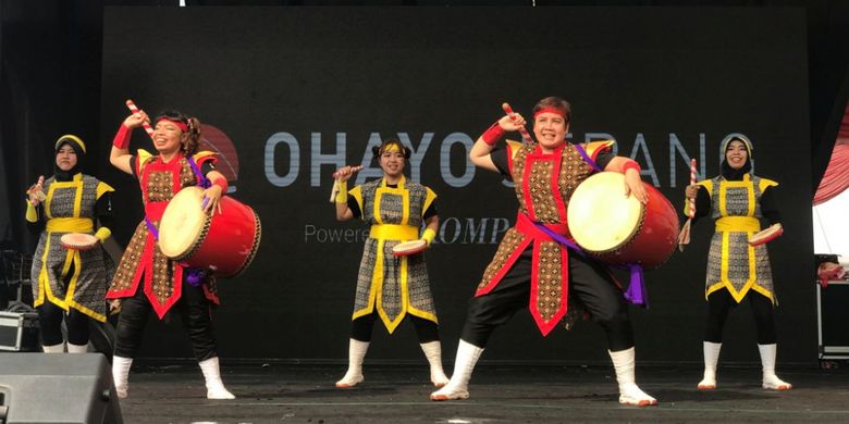 Tarian tambour meriahkan peluncuran situs Ohayo Jepang.