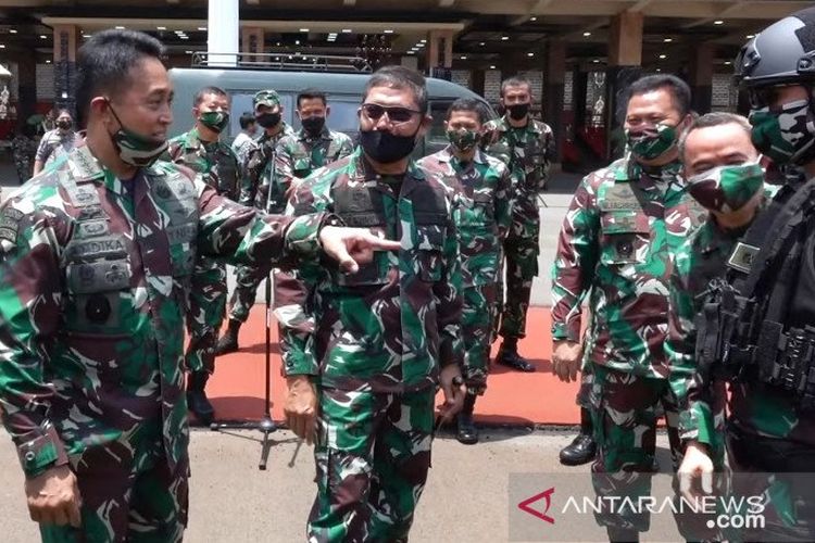 KSAD Andika Perkasa melepas keberangkatan 125 prajurit TNI AD untuk berlatih bersama US Army di Amerika Serikat, Selasa (13/10/2020).